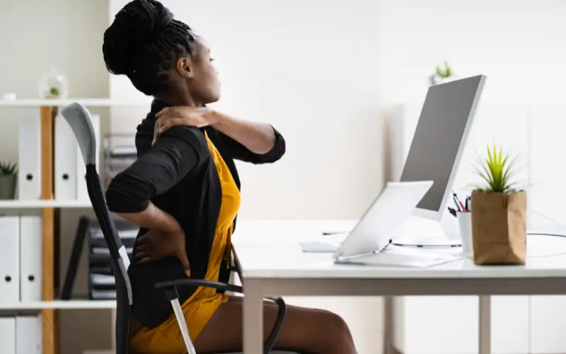 Verbessere deine Haltung mit gezieltem Fitnesstraining